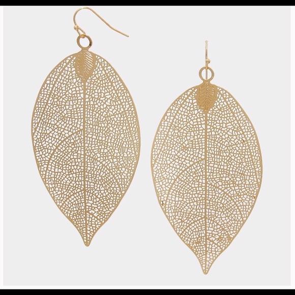 LAST ONE  CL🛑 Gold Leaf Earrings - Picture 2 of 5